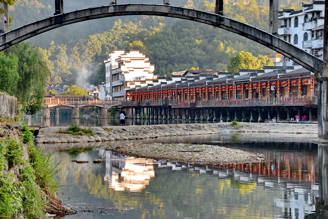 {百家樂}(景德镇旅游景点必去夜景)